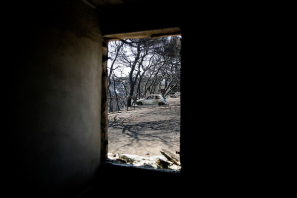 Σύλλογος Συγγενών Θανόντων και Εγκαυματιών στο Μάτι: Γιατί δεν πάμε οργανωμένα στην πορεία για τα Τέμπη