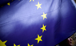 ΕΕ: Μακρόν και Ντράγκι ζητούν την αναμόρφωση των κανόνων του Μάαστριχτ