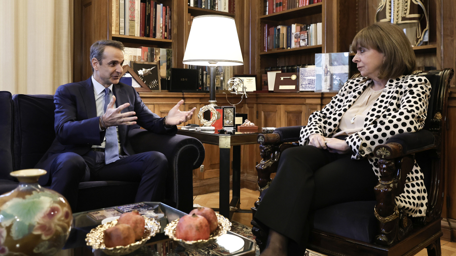 Μητσοτάκης σε Σακελλαροπούλου: Ιστορική μεταρρύθμιση η ίδρυση μη κρατικών πανεπιστημίων