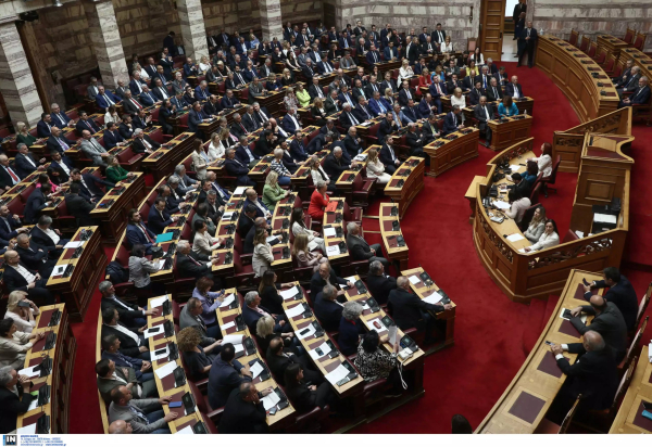 Βουλή: Ο ΣΥΡΙΖΑ κατέθεσε αίτημα για ονομαστική ψηφοφορία στην τροπολογία για το μνημείο του Αγνώστου Στρατιώτη