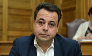 Πέθανε ο βουλευτής του ΣΥΡΙΖΑ και πρώην υπουργός Νεκτάριος Σαντορινιός