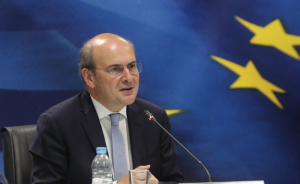 Εντείνεται η μάχη της κυβέρνησης με το «βαθύ κράτος» – Η επιστολή Χατζηδάκη στην Κ.Ο. της ΝΔ