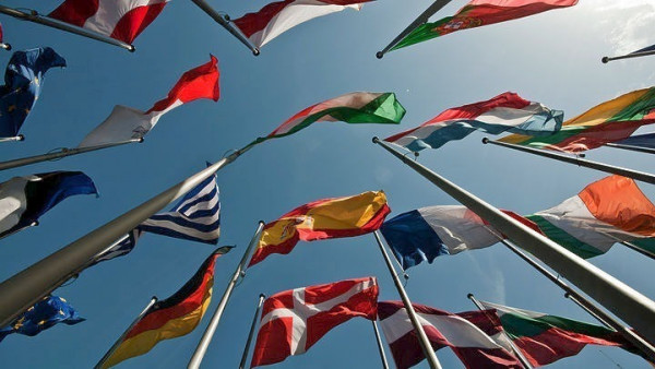 Ταμείο Ανάκαμψης και Ανθεκτικότητας: «Ναι» από τα κοινοβούλια 27 κρατών - μελών της ΕΕ