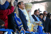 Με λαμπρότητα τα Θεοφάνια στον Πειραιά, προεξάρχοντος του Αρχιεπισκόπου Αθηνών και Πάσης Ελλάδος Ιερώνυμου