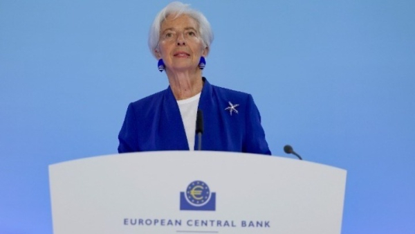 Λαγκάρντ: Οι κίνδυνοι για πληθωρισμό και ανάπτυξη στην ευρωζώνη είναι πιο ισορροπημένοι