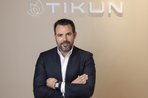 O Νίκος Μπέης, CEO της TIKUN Europe