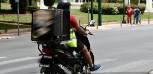 Καύσωνας «Κλέων»: Διακοπή των delivery από τις 12:00 έως τις 17:00