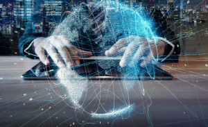 Προβληματίζει ο ΣΕΒ: 4 στις 10 θέσεις εργασίας στην ΕΕ θα μετασχηματιστούν λόγω τεχνητής νοημοσύνης