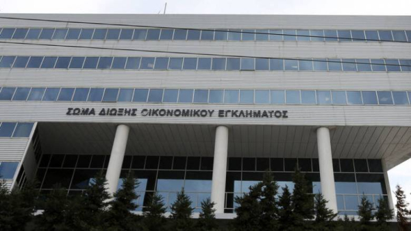 Έλεγχοι του ΣΔΟΕ "έβγαλαν λαβράκια"