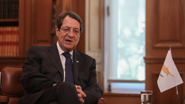 Πρόταση Αναστασιάδη σε Τατάρ για έναρξη συνομιλιών για το Κυπριακό