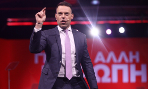 Στέφανος Κασσελάκης στη La Stampa: Ο Κ. Μητσοτάκης είναι ο «yes man» της Αμερικής