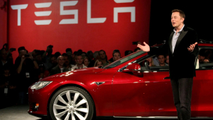 Tesla: Προς αποχώρηση το 60% των περιζήτητων εργαζομένων