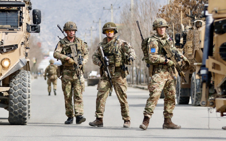 Βρετανία: Η χώρα θα αποσύρει σχεδόν το σύνολο των βρετανών στρατιωτών από το Αφγανιστάν, σύμφωνα με τους Times