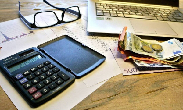 Μέχρι και τις 10 Μαΐου οι αιτήσεις για την Επιστρεπτέα 7 - Σήμερα ή αύριο ανοίγει η πλατφόρμα
