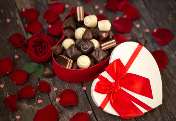 Μικρή "ανάσα" για το λιανεμπόριο η μέρα του Αγίου Βαλεντίνου