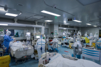 ΗΠΑ: Αυξάνονται οι εισαγωγές ασθενών με κορονοϊό στα νοσοκομεία