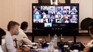 Συνεδριάζει το υπουργικό συμβούλιο: Αξιολόγηση δημοσίων υπαλλήλων και ν/σ για ΟΑΕΔ στην ατζέντα