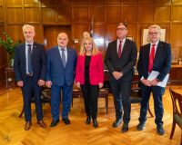 Συνάντηση υφ. Ανάπτυξης με την ιταλική CNΑ και την ΓΣΕΒΕΕ για τις μικρομεσαίες επιχειρήσεις