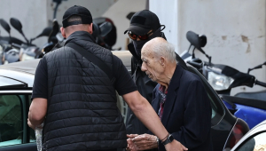 Προφυλακίστηκε ο 89χρονος για τους πυροβολισούς σε ΕΦΚΑ και Πρωτοδικείο