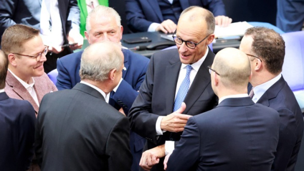 Γερμανία: Άρχισε στην Bundestag η διαδικασία εκλογής του Φρίντριχ Μερτς ως καγκελάριου