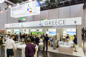 Ισχυρή παρουσία Ελλήνων οινοπαραγωγών στην έκθεση Prowein 2022