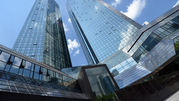 Deutsche Bank: Καταργεί 2.000 θέσεις εργασίας στον τομέα της λιανικής