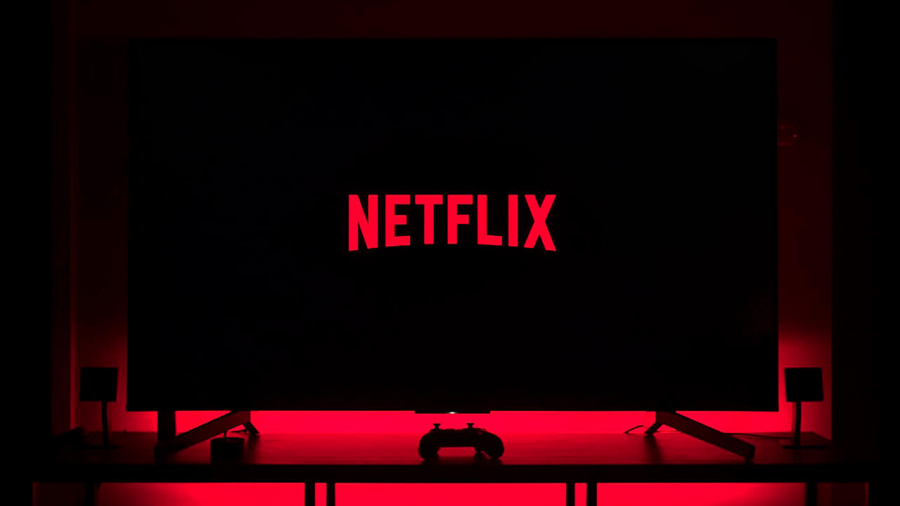 Netflix: Λανσάρει νέα φθηνότερη έκδοση, αλλά με διαφημίσεις