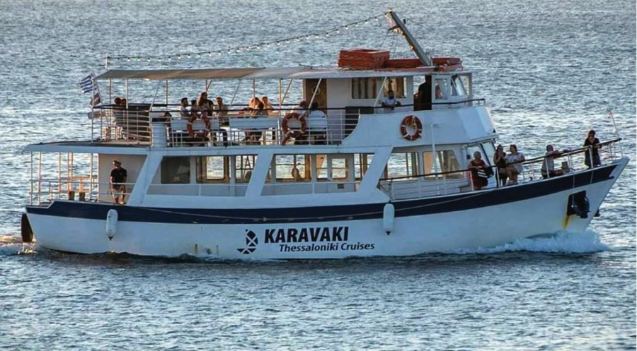 Θεσσαλονίκη: Καθημερινά δρομολόγια και τον Σεπτέμβριο με το καραβάκι στον Θερμαϊκό