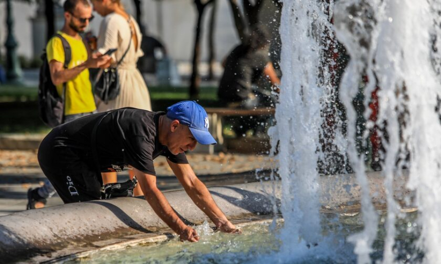 Έκτακτο δελτίο από την ΕΜΥ: Μετά τον καύσωνα έρχονται μπουρίνια και «βουτιά» 8 βαθμών Κελσίου