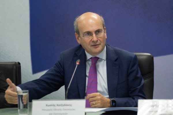 Κ. Χατζηδάκης: Όταν το Bloomberg λέει ότι πετύχαμε σημαντική μείωση της φοροδιαφυγής... είναι απλώς Τετάρτη