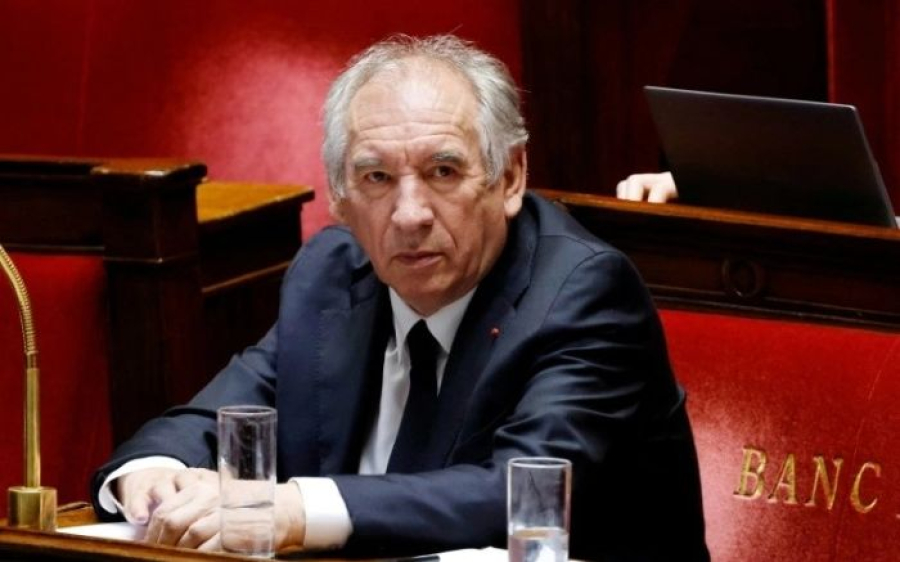 Γαλλία: Τα ΜΜΕ αποκαθηλώνουν τον Φρανσουά Μπαϊρού