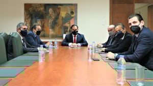 Καταργούνται οι ενδιάμεσες εκπτώσεις, έρχονται μεγαλύτερες μειώσεις τιμών στις περιόδους των τακτικών εκπτώσεων