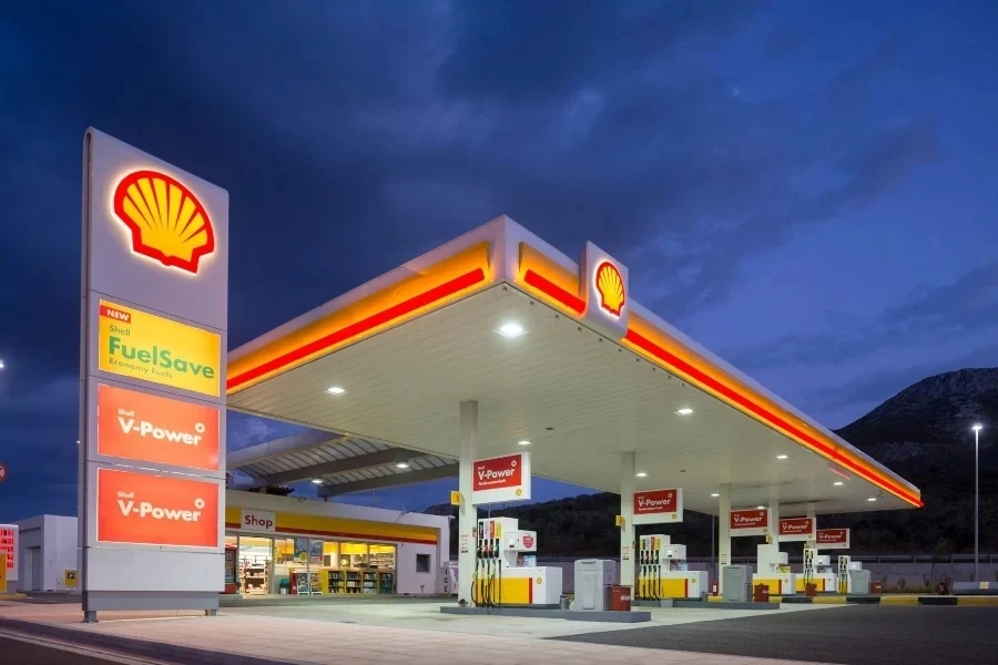Shell: Τα ευρωπαϊκά διυλιστήρια λειτουργούν στο μέγιστο βαθμό για την παραγωγή καυσίμου αεροσκαφών