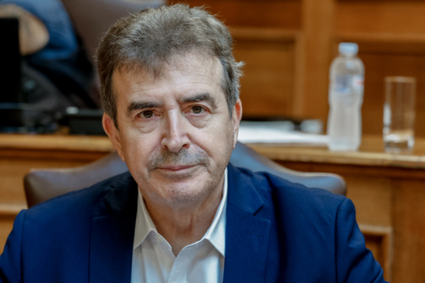 Μ. Χρυσοχοΐδης: Πραγματοποιήθηκαν 94 συλλήψεις μέσα σε δύο μήνες για πώληση αλκοόλ σε ανήλικους