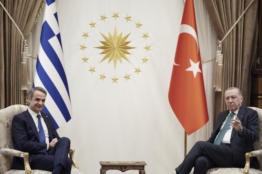 Συνάντηση Μητσοτάκη - Ερντογάν: Καιρός να αρθεί κάθε απειλή στις μεταξύ μας σχέσεις τόνισε ο πρωθυπουργός