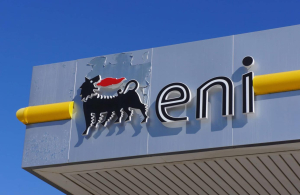 ENI: Ρεκόρ κερδών, 13,3 δισ. ευρώ, για τον ιταλικό ενεργειακό κολοσσό το 2022