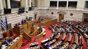 Βουλή: Στην Ολομέλεια το ν/σ για τον αιγιαλό για συζήτηση και ψήφιση