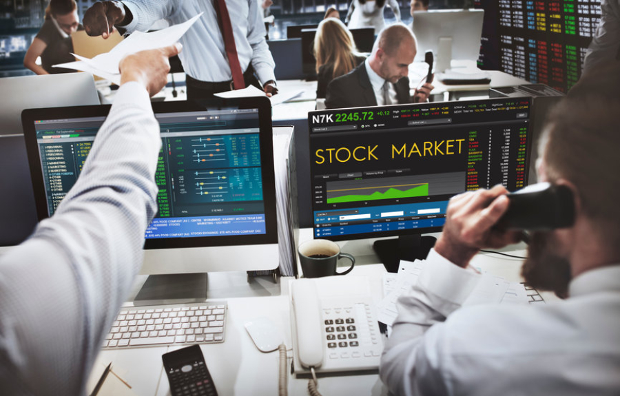 Ευρωαγορές: Μικτά πρόσημα στο κλείσιμο - Εβδομαδιαία κέρδη 1% για τον Stoxx 600