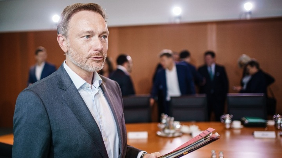 Γερμανία: Ο υπ. Οικονομικών υπερασπίστηκε το πρόγραμμα των 200 δισ. ευρώ στην Κομισιόν