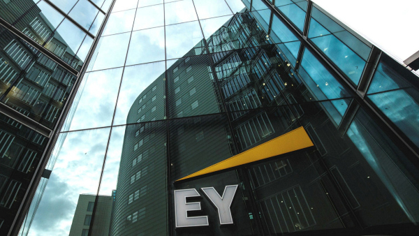 EY Ελλάδος: Σύμβουλος του Ομίλου Grimaldi στην εξαγορά του 67% του Οργανισμού Λιμένος Ηγουμενίτσας