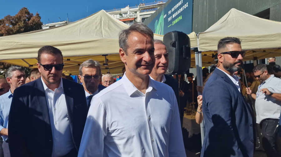 Περιοδεία του Κ. Μητσοτάκη στα περίπτερα της 86ης ΔΕΘ