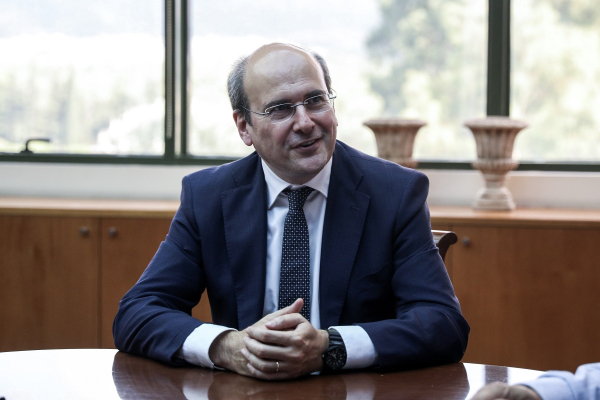 Χατζηδάκης στο ECOFIN: Οι αμυντικές δαπάνες να λαμβάνονται υπόψιν στα υπερβολικά ελλείμματα