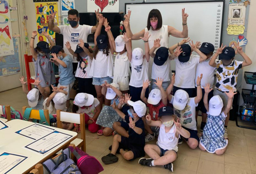 Παιδική HELMEPA: Διάκριση σε μαθητές και μαθήτριες παρουσία της Υπουργού Παιδείας