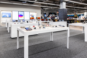 Κωτσόβολος: Tο μοναδικό νέας γενιάς Apple Shop στην Ελλάδα, στο The Mall Athens