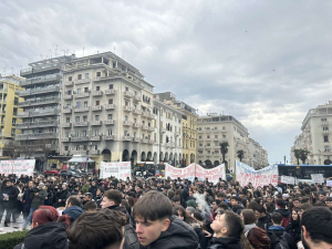 Εισαγγελική έρευνα για αναρτήσεις προτροπής σε βιαιοπραγίες στις συγκεντρώσεις για τα Τέμπη