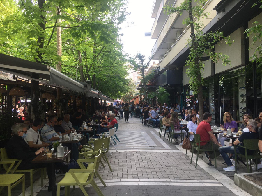 Ελληνικές αλυσίδες καφέ: Έξω πάμε καλά