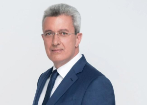 Νίκος Χατζηνικολάου: Απατεώνες χρησιμοποιούν το όνομά μου