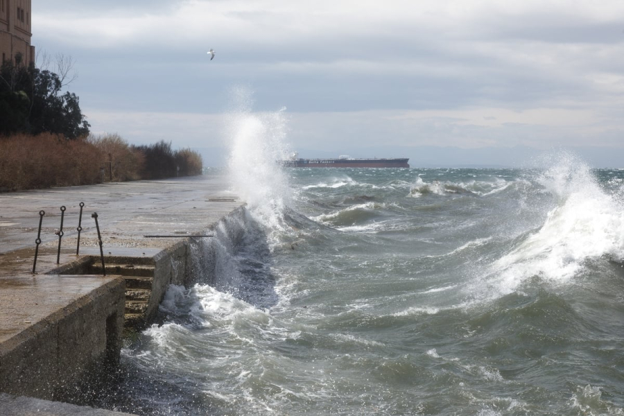Κακοκαιρία Bettina: Τα 10 μποφόρ φθάνουν οι άνεμοι σε θαλάσσιες περιοχές