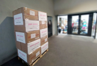 O Όμιλος Intrafashion προσφέρει ρούχα στους σεισμόπληκτους Τουρκίας και Συρίας