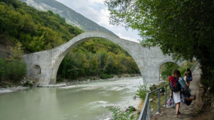 Πολιτιστικό «τέλος» 0,75 ευρώ ανά διανυκτέρευση για τους επισκέπτες του Ζαγορίου - Τι αναφέρει ΚΥΑ